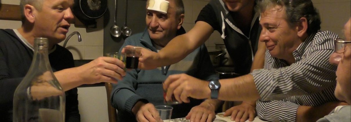 Mario Savelli, insieme al Gruppi di Ricordi di Palio