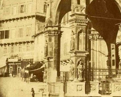 Cappella di Piazza con i Colonnini