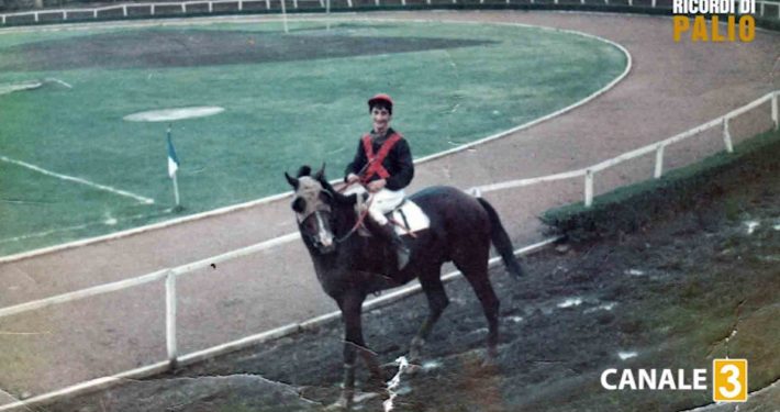 Costiero Ducci detto Aramis, fantino del Palio di Siena