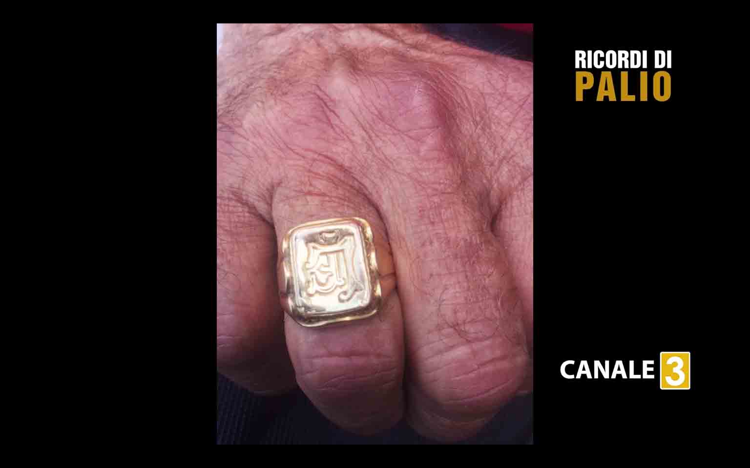 Anello che Ganascia regalò a Corbelli proveniente dalla Contrada della Torre dopo la vittoria del 1947