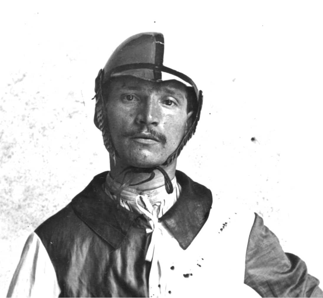 Angelo Meloni detto Picino vince il Palio del 16 agosto 1921 su Crognolo per la Nobile Contrada dell'Oca