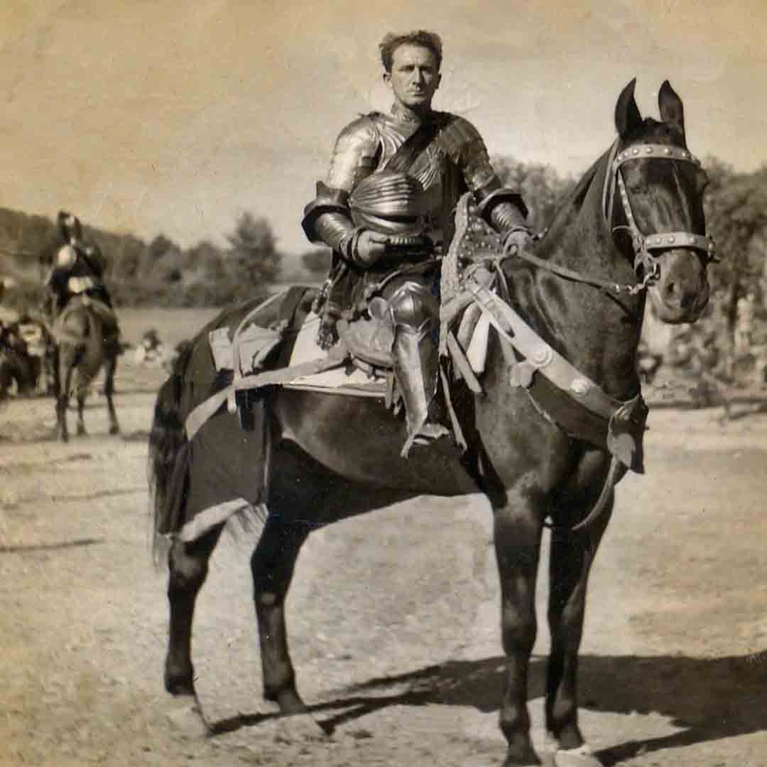 Pietrino girò molti film come comparsa di Cinecittà