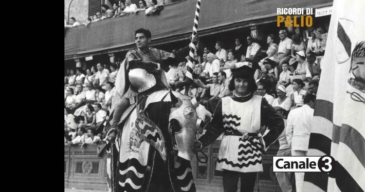 Francesco Cuttone detto Mezzetto al Corteo Storico del Palio del 16 agosto 1956 vinto con la Contrada Sovrana dell'Istrice
